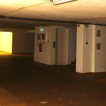 Nathalie A 100m Da *