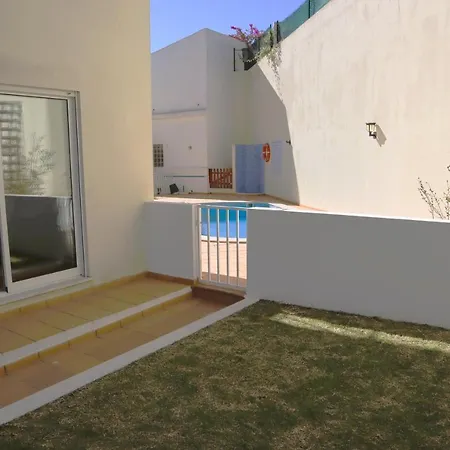 Nathalie A 100m Da كارفويرو